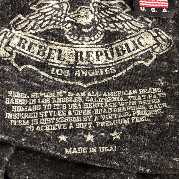 Wild Thing Graphic Women's Top - Red and Gray - Picture 4 of 6